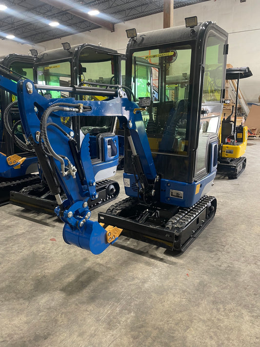 1.3 TON w/ Cab Mini Excavator with Kubota Diesel D902 Engine